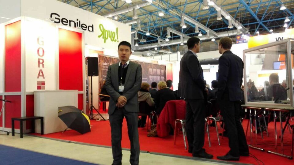 E35D6E0A745B880E852356E091D25A4A.jpg E35D6E0A745B880E852356E091D25A4A.jpg